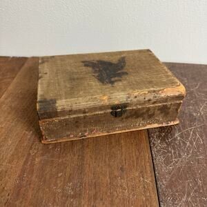 Antique Keepsake Jewelry Box Brown Significant Wear Purchased 1884 Gifted 1906‎